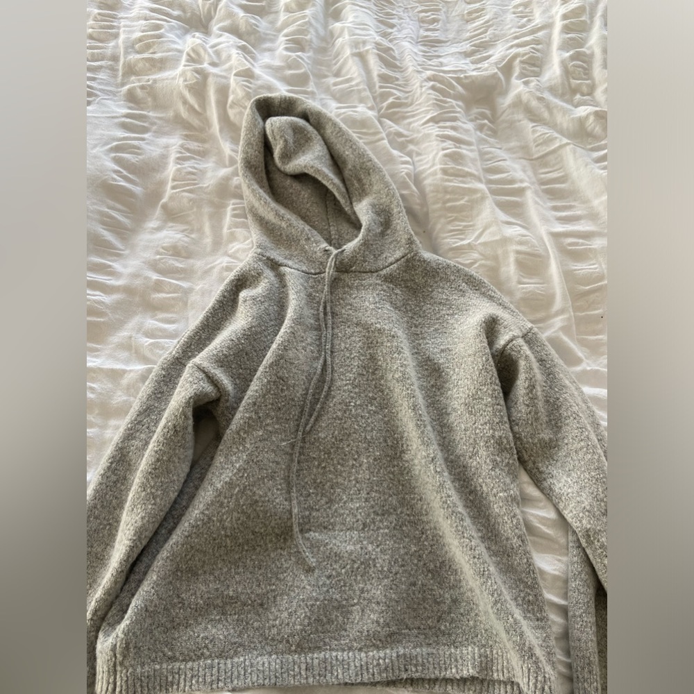 Soft Gray Cropped Hoodie